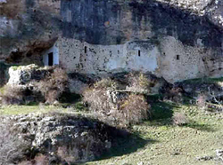Resultado de imagen de cueva de los pedrones torreiglesias
